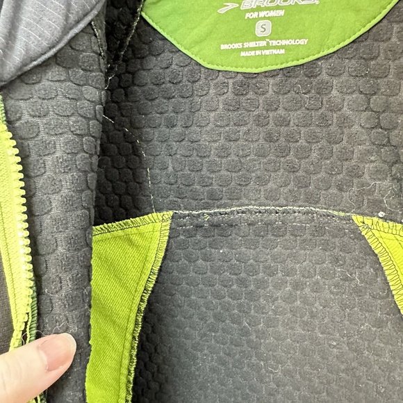 Brooks Jacket Womens Small‎ Green Shelter Tech Zip Up Running Walking Outdoor - Picture 12 of 16